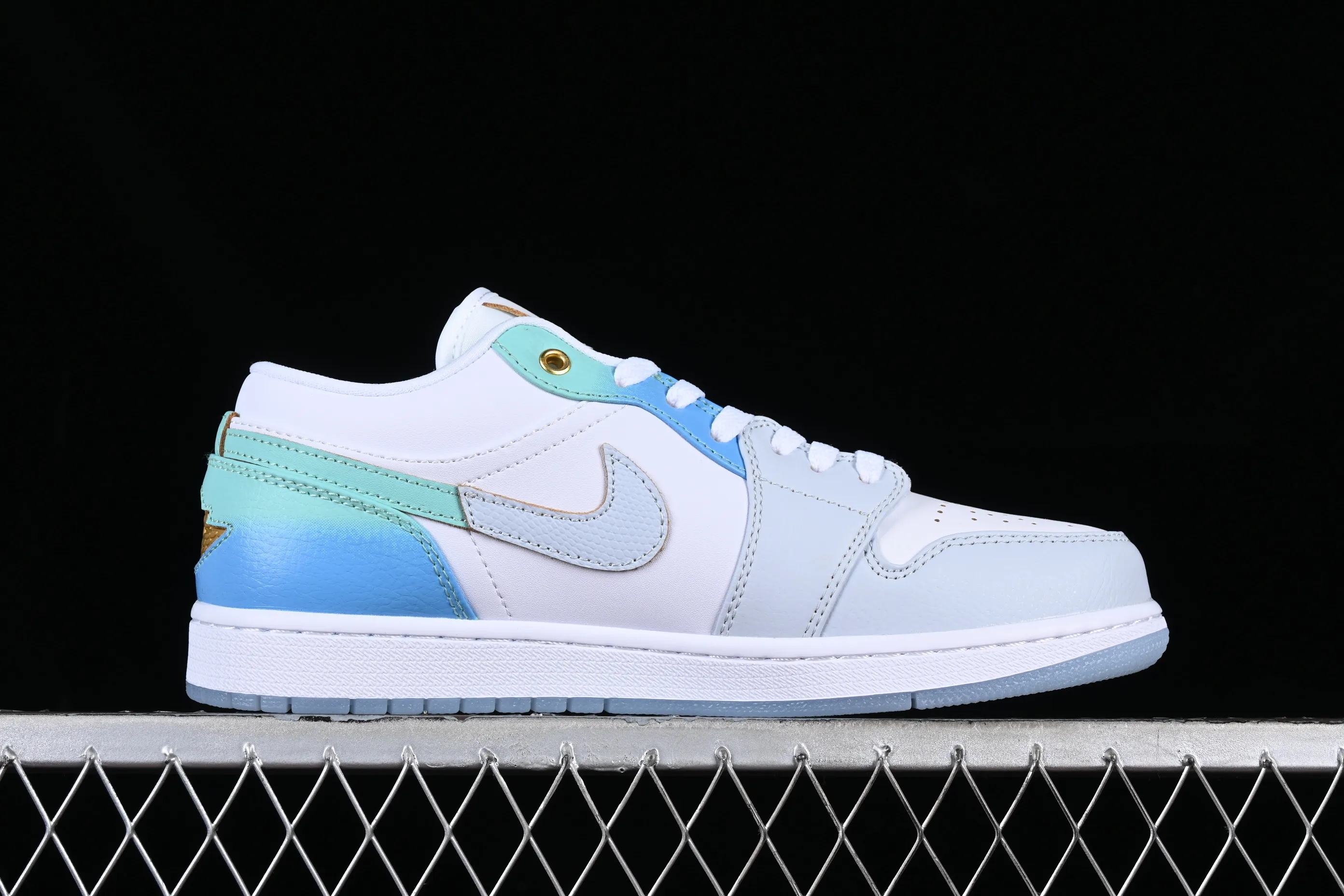 All categories Air Jordan Jordan series basketball shoes Air Jordan 1 Low Z version Air Jordan 1 Low "Emerald Rise" AJ1 Joe 1 white and blue FN8899-131